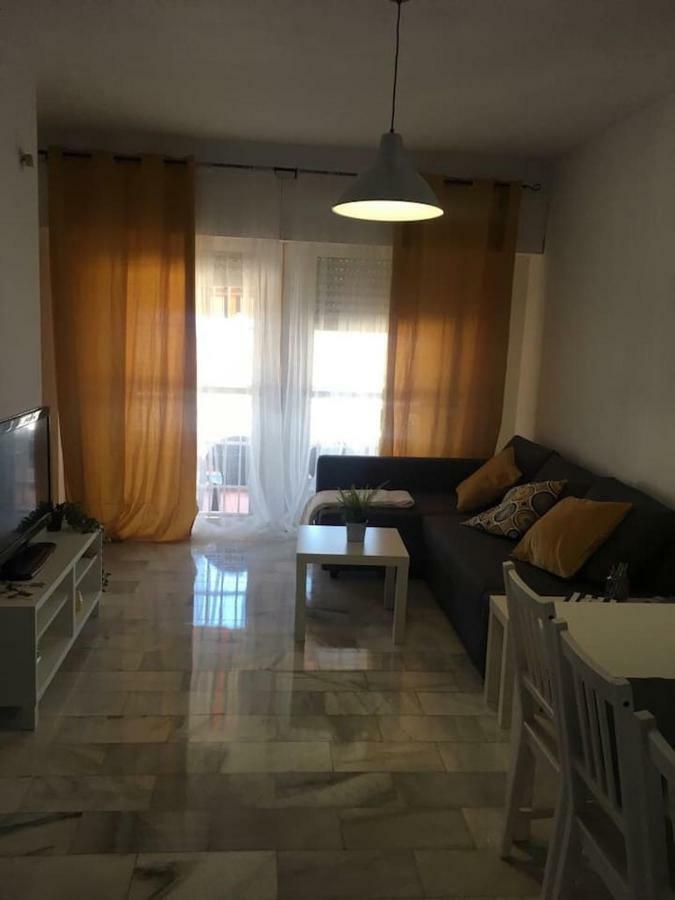 Moderno Apartamento Sin Piscina Torremolinos Kültér fotó